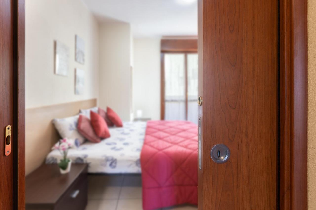 Ogliastra Apartment Rooms カリアリ エクステリア 写真